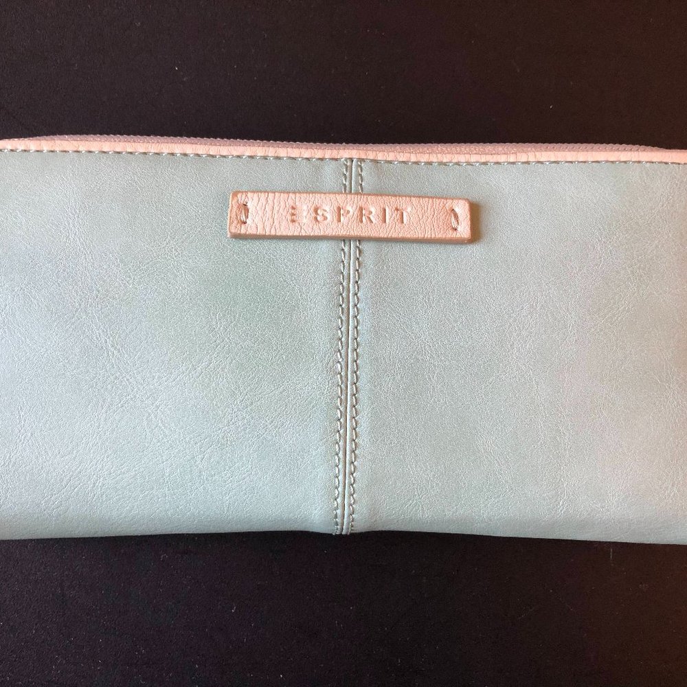 esprit large zip continental Wallet mint women